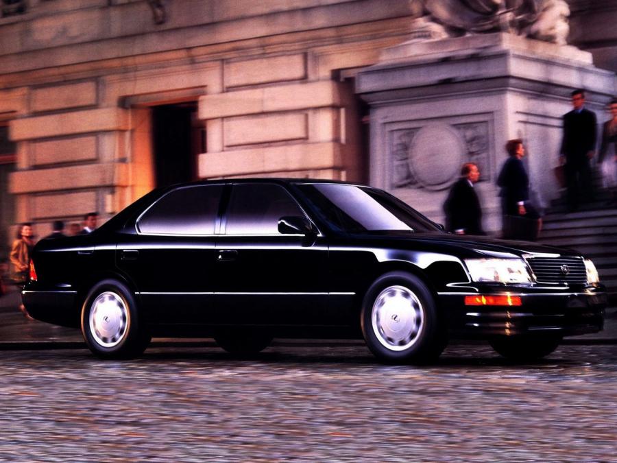  Lexus LS400 (UCF20) 1995 года  (фото 12 из 16)